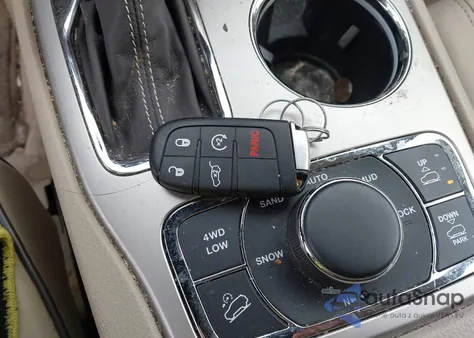 2017 Jeep Grand Cherokee Overland 4X4 from USA, damaged, VIN 1C4RJFCG4HC835304